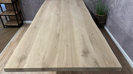 TI.145/4 | 250x110x5,3 cm | Eiken